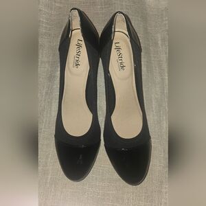 Life Stride Women's Black Pumps